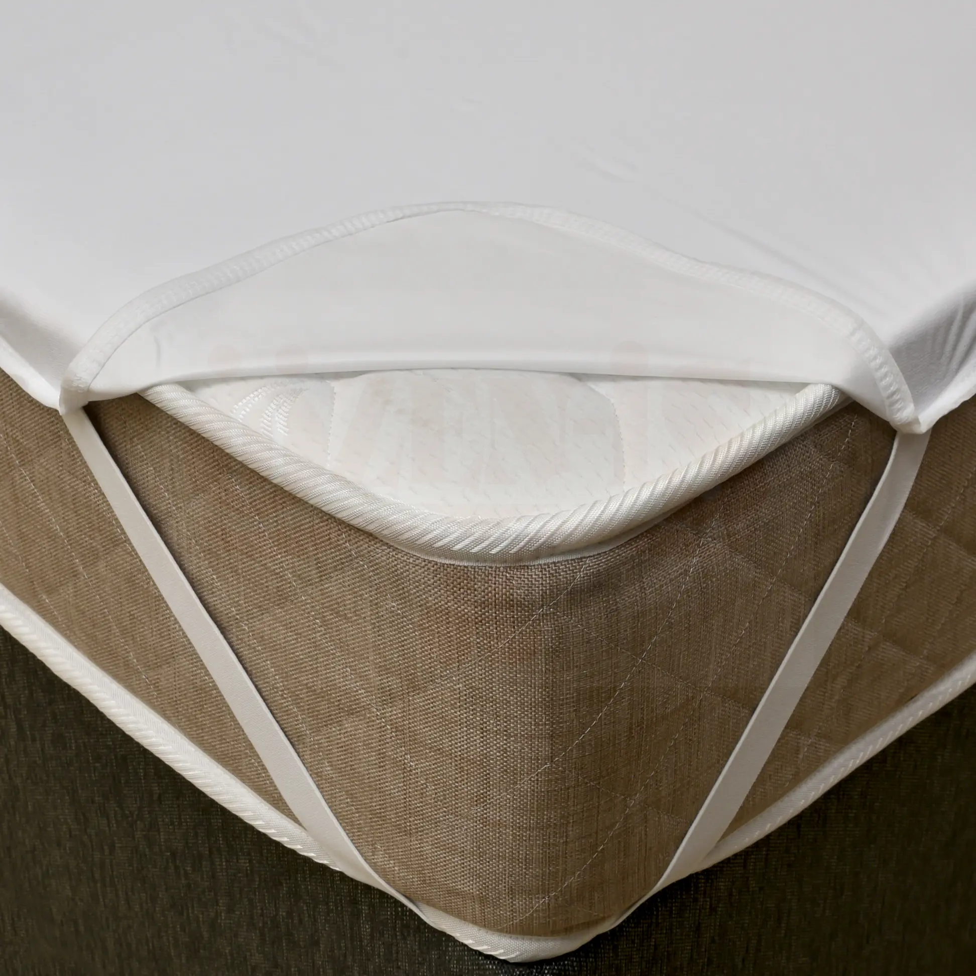 Alez Sıvı Geçirmez Yatak Koruyucu - Köşe Lastikli